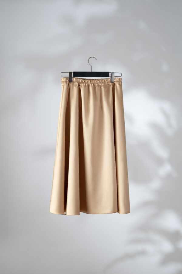 Long golden skirt with pockets - Billede 2