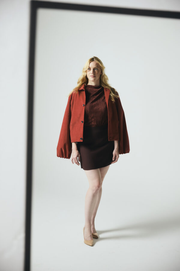 Burned orange bomber in soft velvet fabric with buttons