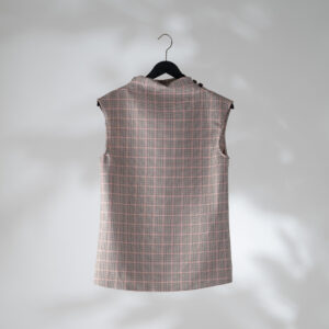 Turtleneck top in elegant patternd fabric